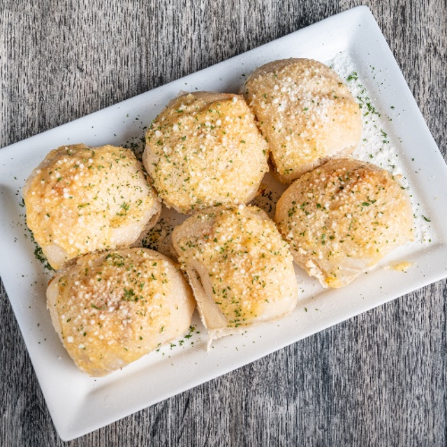 Homemade Garlic Rolls (6).